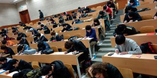 Poți intra la facultate dacă nu ai promovat Bacalaureatul? Ce opțiuni există pentru absolvenții de liceu