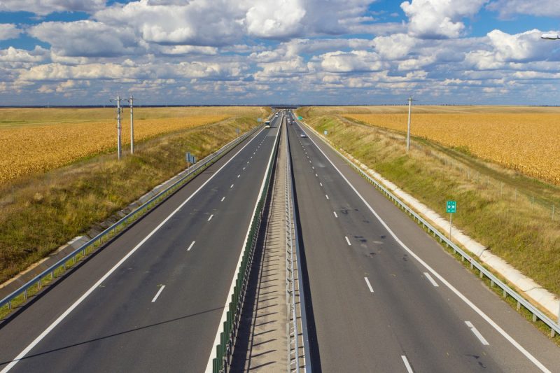 Topul amenzilor pe care le primesc românii vara. Ce nu ai voie să faci în trafic, puţini ţin cont de aceste reguli banale