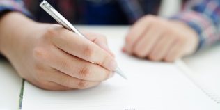 Bacalaureat 2026. Rezolvare subiecte la Limba și literatura română. Baremul de corectare și cerințele care aduc cele mai multe puncte