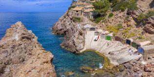 Noua destinație de vacanță care le face concurență insulelor grecești. Tot mai mulți români o aleg în 2026