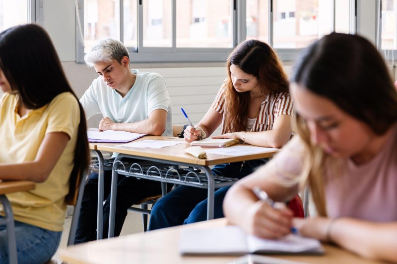 Ce se întâmplă dacă lucrarea este anulată la Evaluarea Națională sau Bacalaureat. Timpul suplimentar pe care îl pot primi elevii