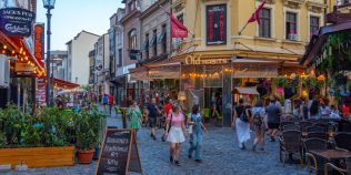 Weekend cu orașul aprins: ce faci în București între 3 și 5 iulie, de la concerte, la teatru sub cerul liber