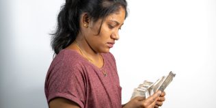 Ce salarii au nepalezii, srilankezii și indienii în țările lor. De aceea aleg să muncească în România
