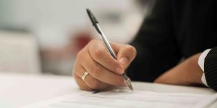 Cum depui contestație la Bacalaureat 2026. Cum se recorectează lucrările scrise și ce se întâmplă dacă diferența dintre note este mai mare de 1,5 puncte