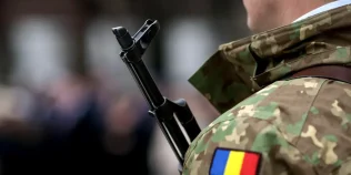 Câți ani trebuie să lucrezi pentru o pensie militară completă. Condițiile pe care trebuie să le îndeplinească militarii în 2026