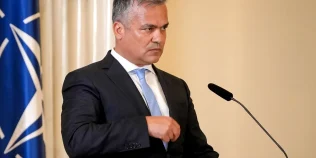 Ce studii are Adrian Veștea. Premierul desemnat a urmat cursurile unei universități care a fost desființată