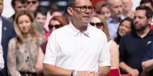 De ce este Andy Burnham, „Regele Nordului”, favorit în cursa pentru viitorul prim-ministru al Marii Britanii. Keir Starmer îşi anunţă demisia