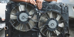 Radiator de habitaclu înfundat: de ce ai căldură slabă deși motorul ajunge la temperatura normală