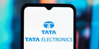 Secretele Apple și Tesla ar putea fi expuse online din cauza unui atac cibernetic suferit de un furnizor indian