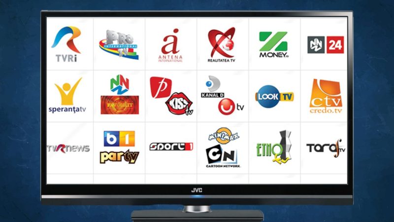 Televiziunea în România, pe cale de dispariție – cum au ajuns românii să-și ia toate informațiile de pe internet