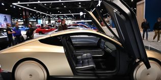 Tesla Cybercab dezvăluie în sfârșit autonomia oficială. Mașina autonomă vine cu surprize