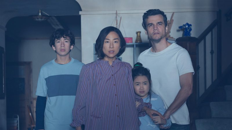 Filmul de pe Netflix care transformă propria casă într-un coșmar. Greta Lee și Wagner Moura, blocați într-un thriller SF sufocant
