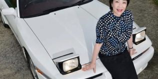 Prim-ministrul Japoniei are o pasiune neașteptată: Toyota Supra A70 pe care a condus-o peste două decenii