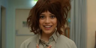 Jenna Ortega devine un robot care vrea să salveze o familie: primul trailer „Klara and the Sun” arată o altă față a lui Taika Waititi