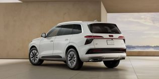 Audi Q7 2027 vine cu un preț mai mare, dar ar putea deveni cea mai avantajoasă alegere dintre SUV-urile premium germane
