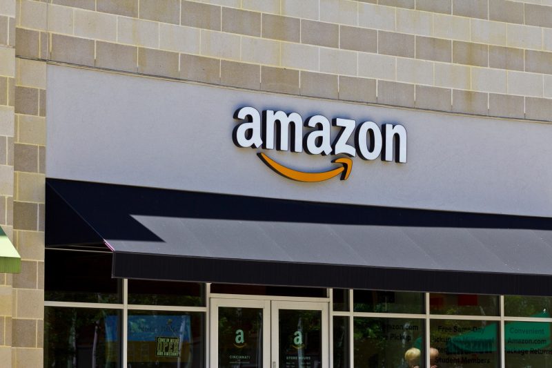 Amazon plătește o amendă de 2,25 milioane de dolari după acuzațiile potrivit cărora nu și-a ajutat clienții victime ale furtului de identitate