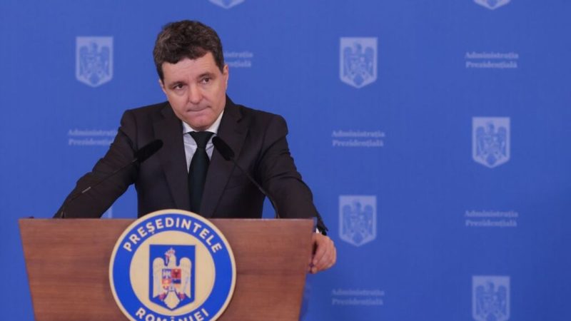 Blocurile fără lift vor putea primi bani pentru montarea ascensoarelor. Nicușor Dan a promulgat legea