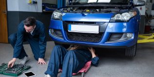 Cât costă să întreții o mașină veche de 10 ani în 2026. Cheltuielile pe care mulți șoferi nu le pun în calcul