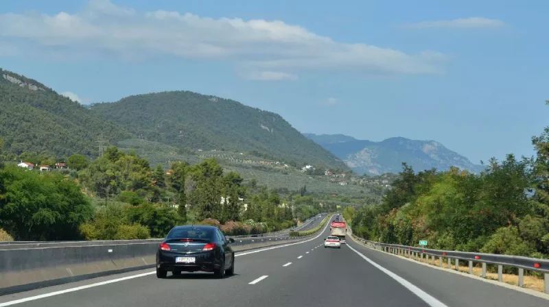 Cât costă taxele de drum în Grecia în 2026. Tot ce trebuie să știi înainte să pleci cu mașina