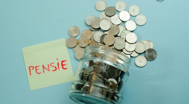 Cât trebuie să câștigi pentru o pensie de 4.000 de lei. Exemplu de calcul după legea pensiilor din 2026