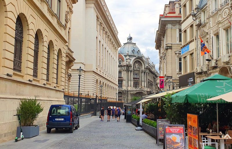 Se pregătește o schimbare majoră pentru Centrul Vechi din București. Ciucu spune că pietonalizarea a fost făcută greșit și că mașinile ar putea reveni după ani de interdicții