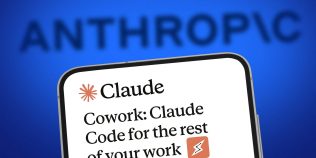 Anthropic, în centrul unei controverse după descoperirea unui mecanism ascuns în Claude Code. Compania spune că a fost doar un experiment