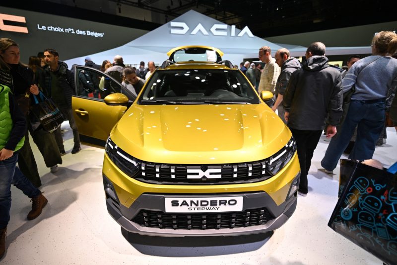 Dacia Sandero nu mai este cea mai vândută mașină din Europa. Modelul care i-a luat locul în iunie