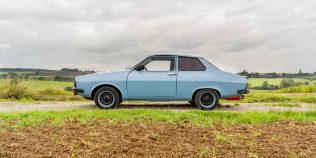 Dacia cu probleme la caseta de direcție: zgomote, joc în volan și costuri de reparație