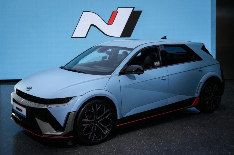 Hyundai Ioniq 5 N a surprins pe circuit. Britanicii l-au comparat cu un BMW X3 M, iar rezultatul a fost neașteptat VIDEO