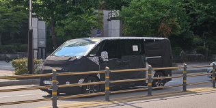 Noua dubă electrică Kia este aproape cât un Ford Transit. PV7 poate deveni atelier, microbuz sau autorulotă
