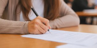 Rezultate Definitivat 2026. Când află profesorii notele la examen și când pot depune contestații
