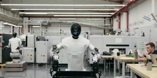 2.000 de roboți umanoizi vor lucra în fabricile de textile. Industria modei intră într-o nouă eră a automatizării VIDEO