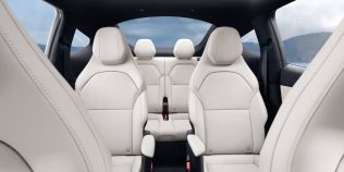 Tesla Model Y cu șase locuri și 523 km autonomie a fost lansată: prețul de peste 54.000 de euro schimbă însă totul