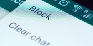 Cum blochezi pe cineva pe WhatsApp fără să-și dea seama imediat. Metoda simplă pe care o poți folosi