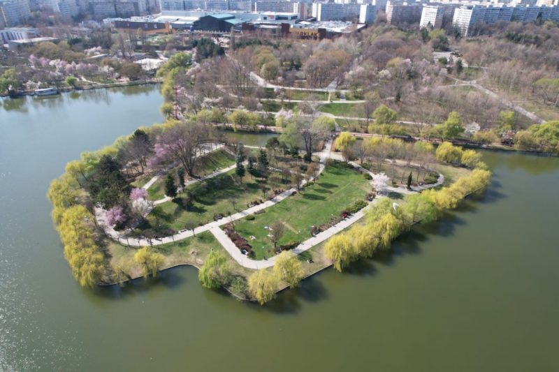 Unde poți face plajă gratis în București. Locurile unde oamenii se bronzează ca pe litoral