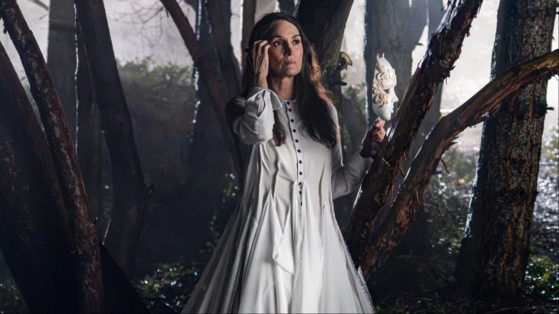John Wick, fă loc: Carrie-Anne Moss devine noua Baba Yaga într-un serial plin de crime, seducție și magie