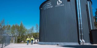 Bateriile bizare care pot salva energia verde: sare topită, aer lichefiat, nisip și chiar transpirație umană