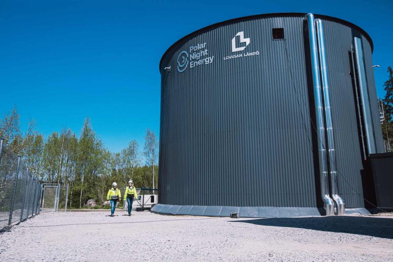 Bateriile bizare care pot salva energia verde: sare topită, aer lichefiat, nisip și chiar transpirație umană