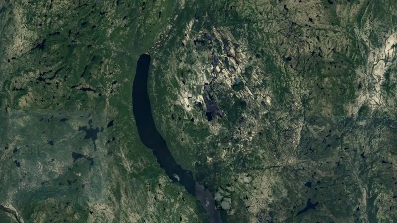 Crater uriaș descoperit din întâmplare pe Google Maps. Are 390 de milioane de ani și a fost creat de un meteorit