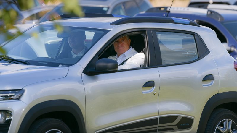 Dacia cu senzori de parcare montați din fabrică: de ce dau erori și cum îi cureți corect