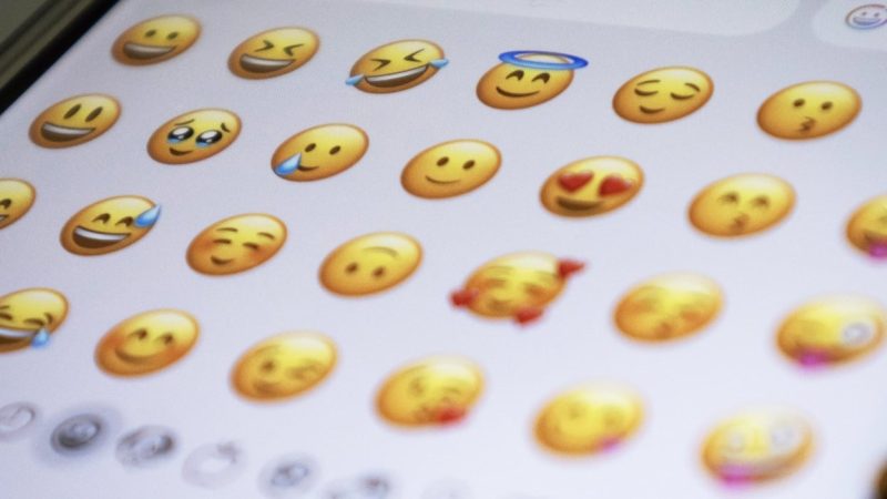Ai o idee de emoji? Așa o poți transforma oficial într-un simbol pentru iPhone și Android