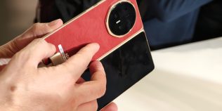 HONOR Magic V6 vrea să schimbe imaginea telefoanelor pliabile. Testul care i-a pus la încercare rezistența