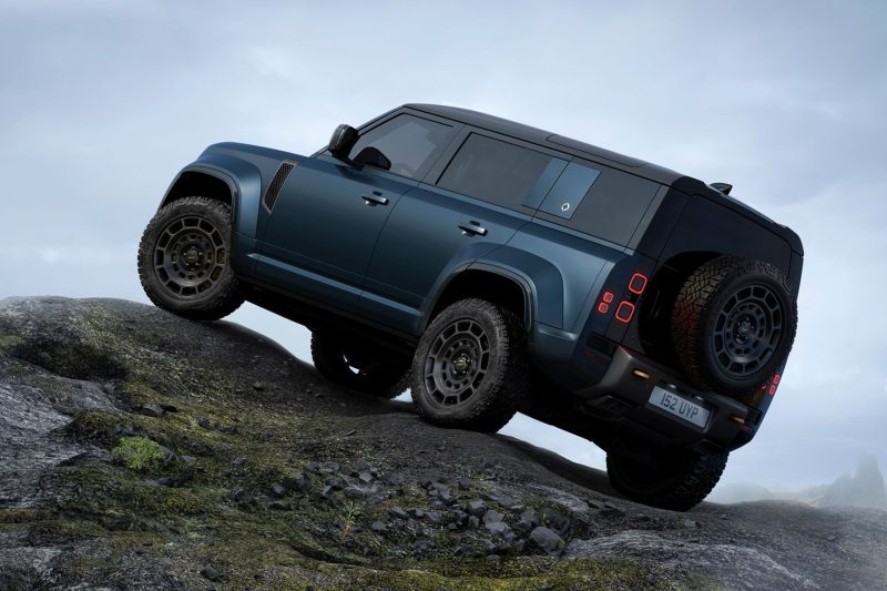Euro 7 „taie” 95 CP din Land Rover Defender OCTA. V8-ul britanic pierde brutal din putere