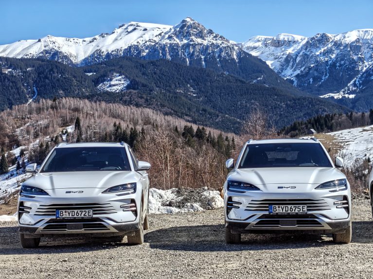 Mașinile plug-in hybrid din China cuceresc Europa. Peste o treime din vânzări vin deja de la producătorii chinezi