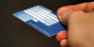 Pleci în vacanță în străinătate? Documentul medical pe care trebuie să îl ceri dacă nu ai primit cardul european