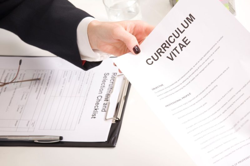 Muncitorii străini, mai greu de adus în România. Reguli complet noi la recrutări pentru firmele din din țara noastră