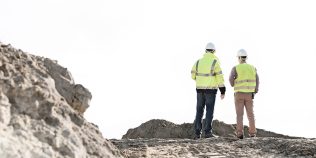 România are resurse tot mai căutate de Occident, dar există un pericol. Avertismentul unui expert american despre mineralele critice