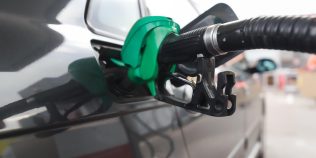 România, printre țările UE cu cele mai mari scumpiri la carburanți. Ce soluții pregătește Guvernul