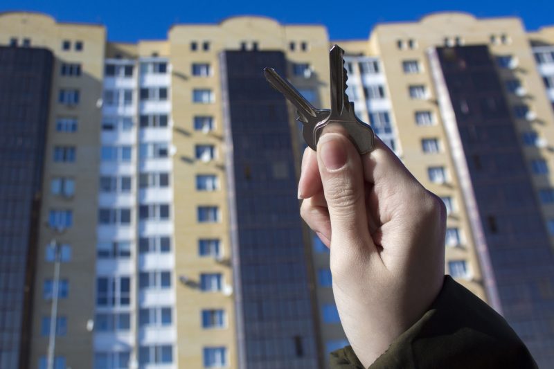 Cum poți vinde un apartament cu datorii la întreținere. Excepția din lege pe care puțini proprietari o cunosc