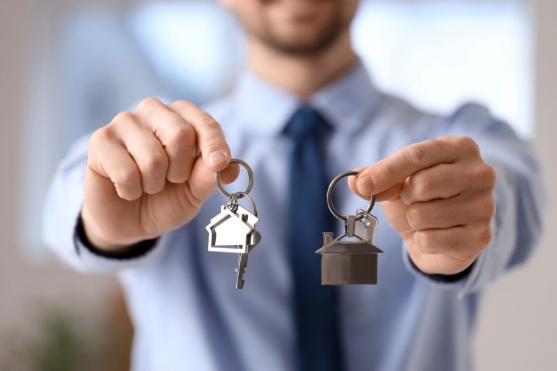 Câți ani trebuie să muncești pentru un apartament, în funcție de orașul în care locuiești. Ce arată datele BNR